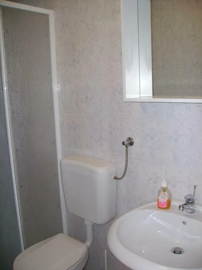 Apartments Pavlovic Pula 0*,
